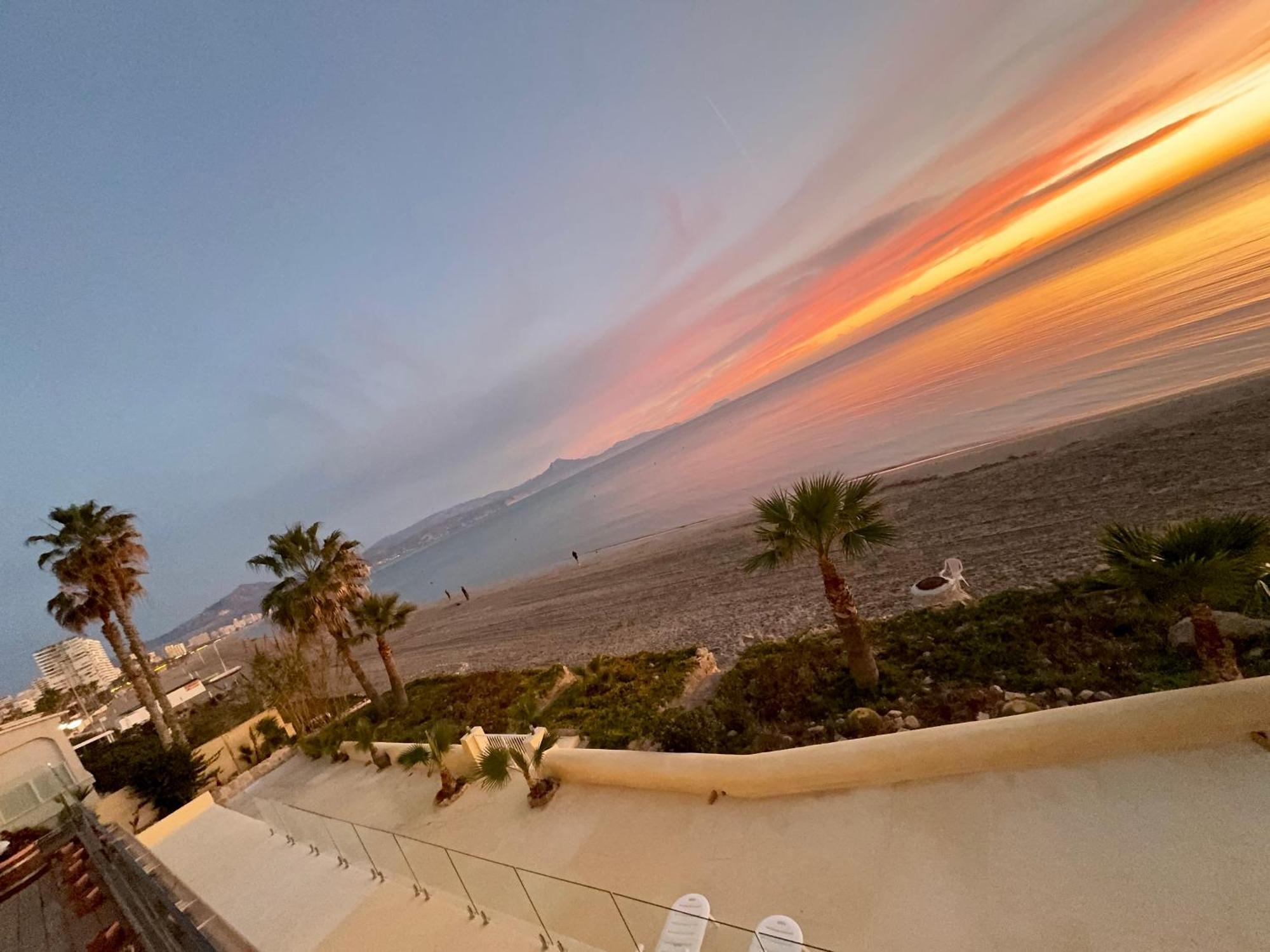 Maravilloso Apartamento Amanecer Cabo A Pie De Playa Y Mar En Chalet Roquetes Alicante Exteriör bild