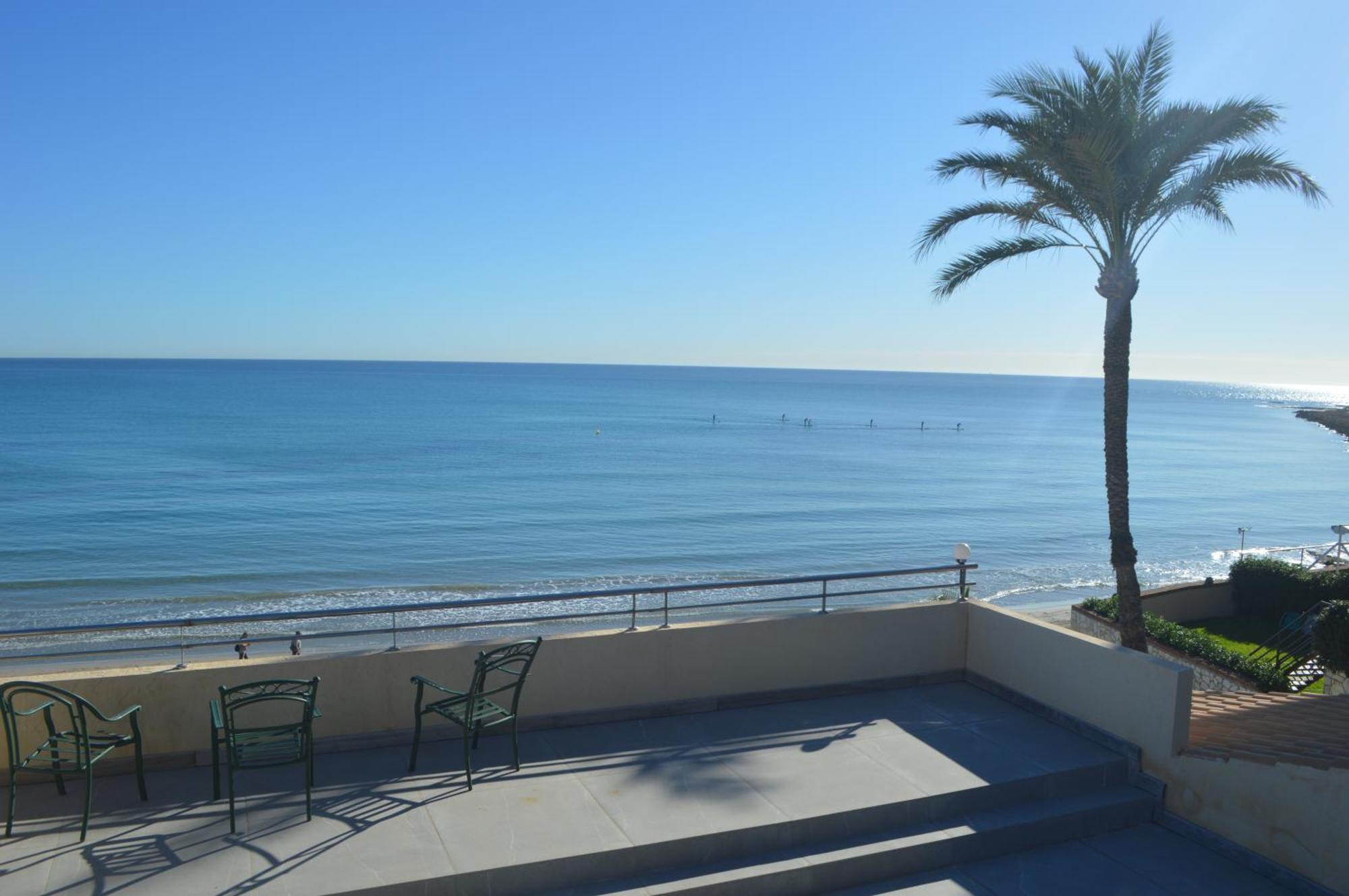 Maravilloso Apartamento Amanecer Cabo A Pie De Playa Y Mar En Chalet Roquetes Alicante Exteriör bild