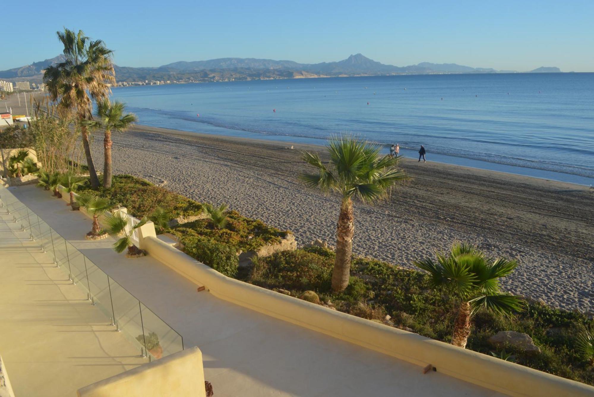 Maravilloso Apartamento Amanecer Cabo A Pie De Playa Y Mar En Chalet Roquetes Alicante Exteriör bild