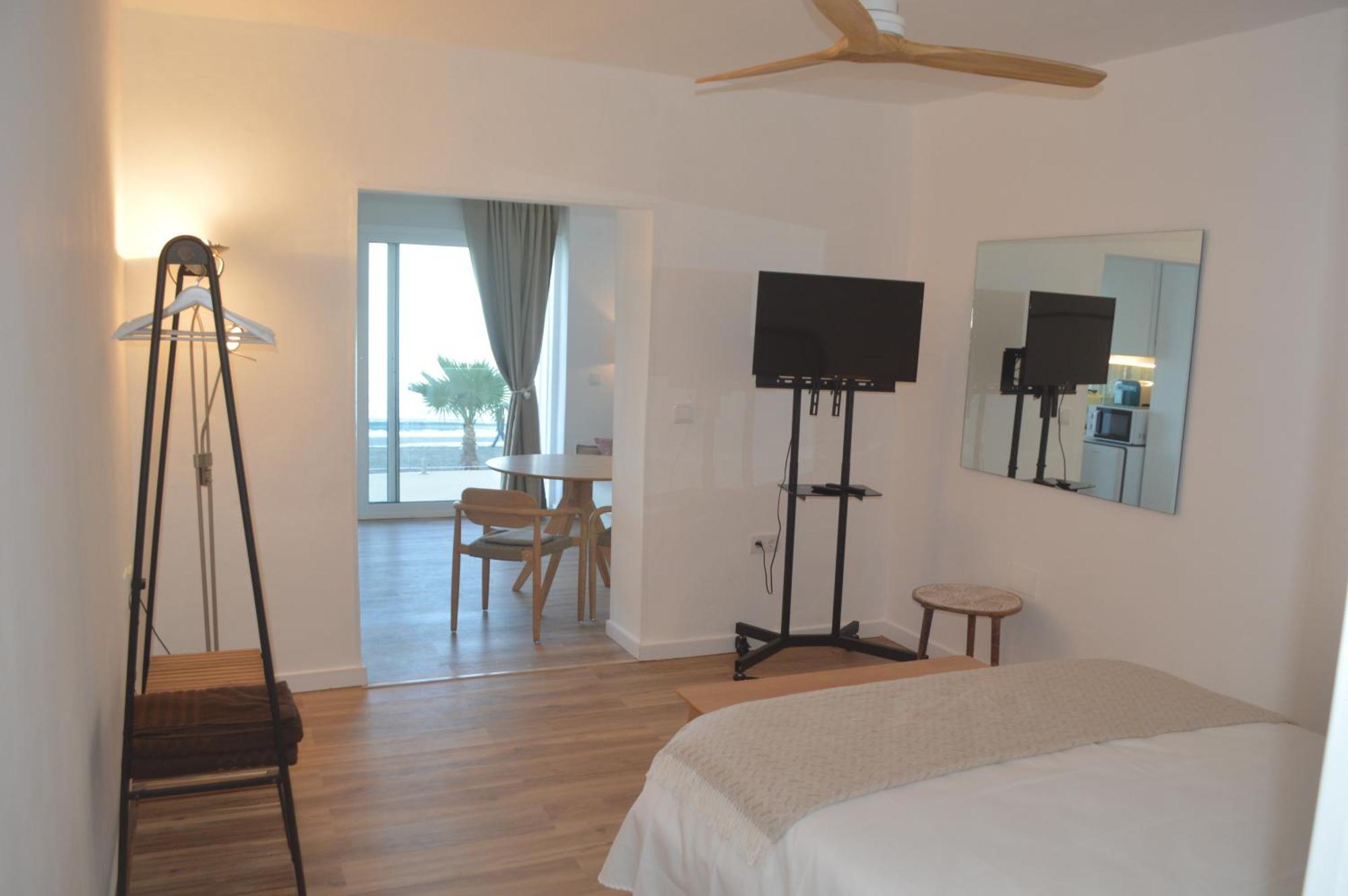 Maravilloso Apartamento Amanecer Cabo A Pie De Playa Y Mar En Chalet Roquetes Alicante Exteriör bild